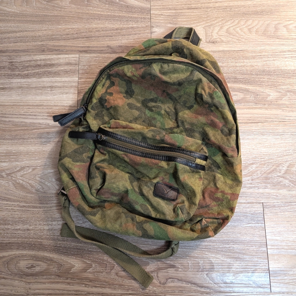 Camo Haynes Eagle Travel Backpack Small